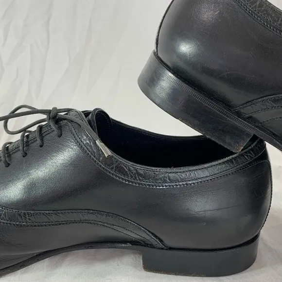 LOUIS VUITTON Black Leather Men's Oxfords Lace Up