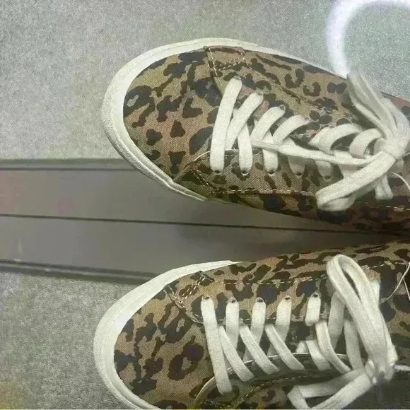 Madewell Sidewalk Low Top Leopard Cheetah Print  Sneaker Shoes