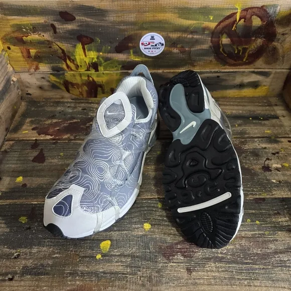 Men Nike athletic shoes size 11.5 new‎