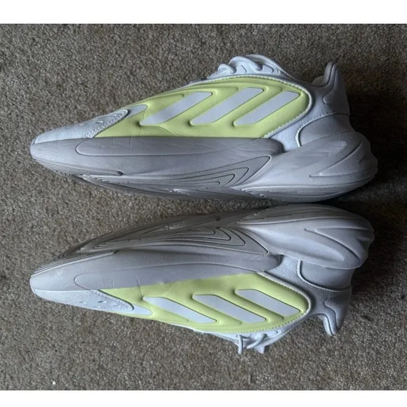Men’s Adidas Ozelia Shoes Size 10.5