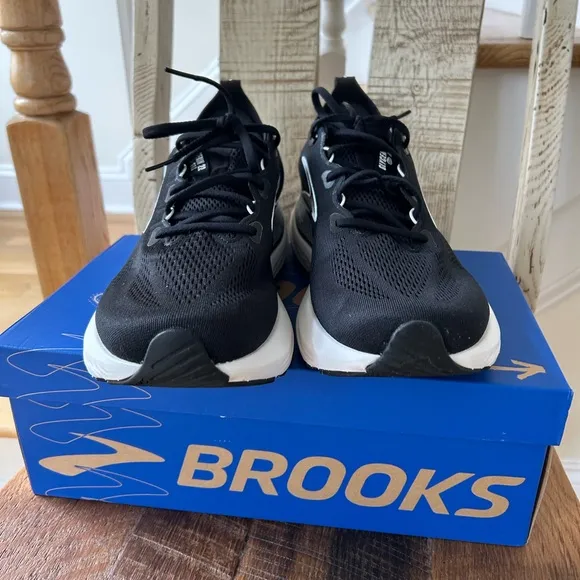 Men’s Brooks Black Glycerin GTS 22 Run &amp; Walk Shoes