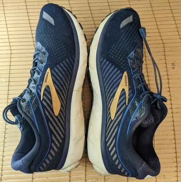 Men's Brooks Ghost 12 Running Shoes Sneakers Blue - Size 12. Speed Lock Laces. N