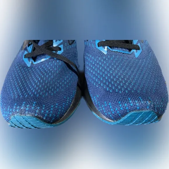 Men’s Brooks Levitate Athletic Shoes Blue Size 10.5