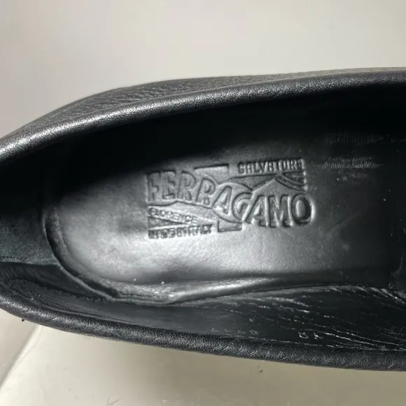 Men's Ferragamo shoes leather Salvatore ferragamo  loafer sz 9.5 made in italy