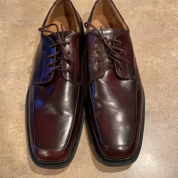 Men’s Florsheim shoes size 12EEE