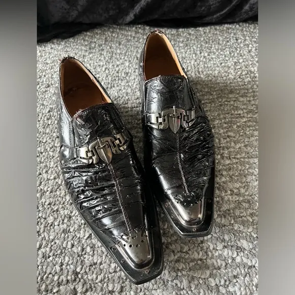Men’s Goldenhorse Cowboy style shoes