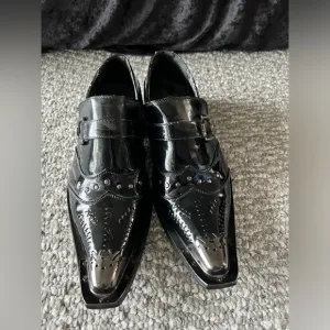 Men’s Goldenhorse shoes