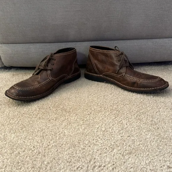 Men’s John Varvatos Distressed Leather Shoes-Size 11