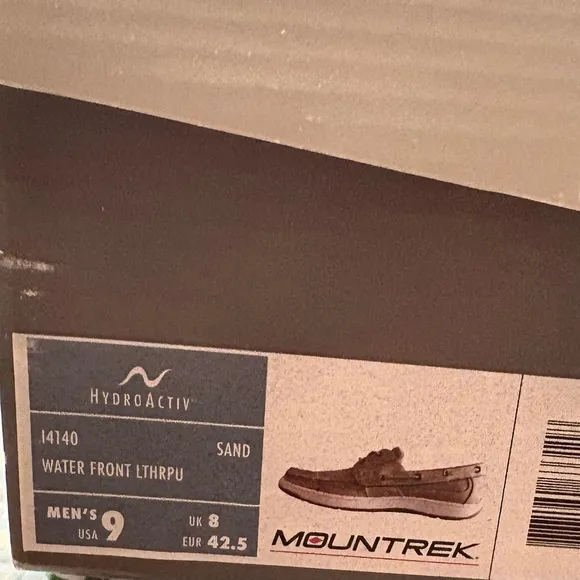 Men’s Mountrek Boat shoes size 9