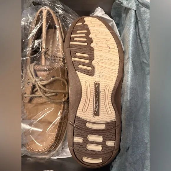 Men’s Mountrek Boat shoes size 9