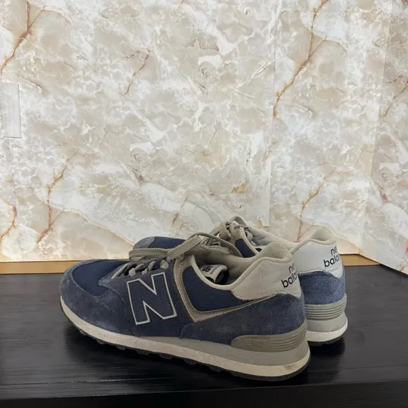 Men’s New Balance 574s‎ size 11