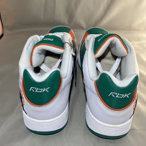 Men’s NEW Reebok Dolphins Shoes Size 11