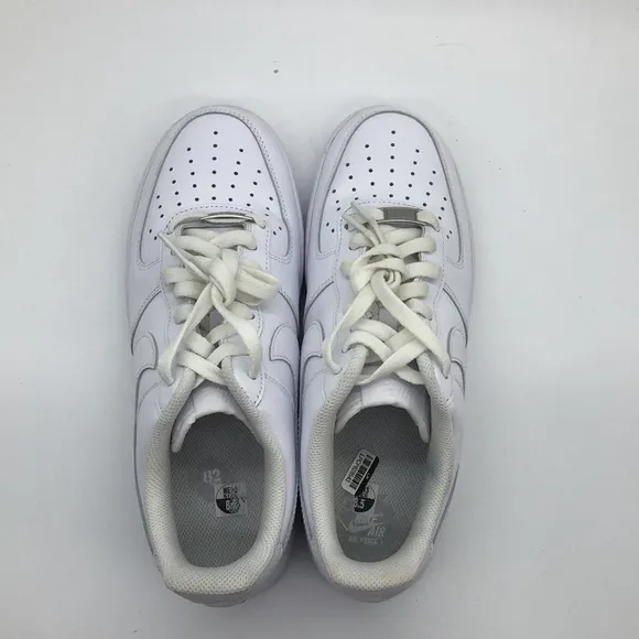Men’s Nike AF1 ‘07 CW2288-111 USED Size 8.5
