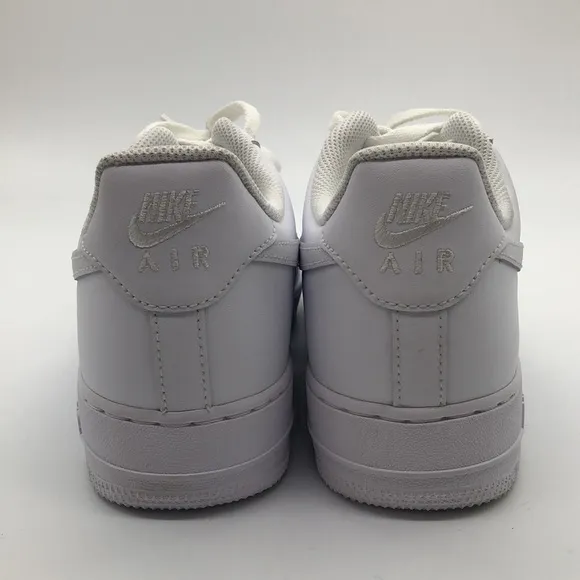Men’s Nike AF1 ‘07 CW2288-111 USED Size 8.5