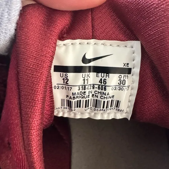 Men’s Nike Air Hurache Shoes