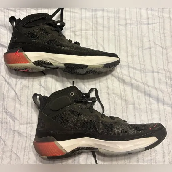 Men’s Nike Air Jordan 37 XXXVII Basketball Shoes