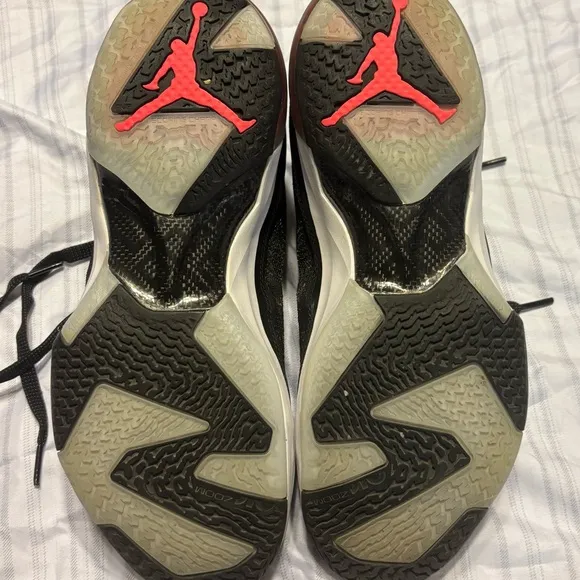 Men’s Nike Air Jordan 37 XXXVII Basketball Shoes