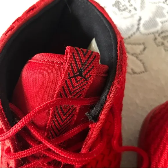 Men's Nike Air Jordan Eclipse Chukka Shoes in Gym Red and Black Colorway. Sz. 11