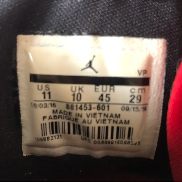 Men's Nike Air Jordan Eclipse Chukka Shoes in Gym Red and Black Colorway. Sz. 11