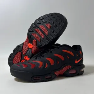 Men’s Nike Air Max Plus Drift Shoes Black Dragon Red Crimson  FD4290 010