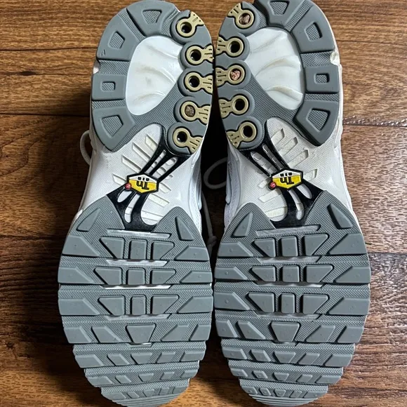 Men’s Nike Air Max Plus White Tennis Shoes • Size 12 • Good Condition No Box