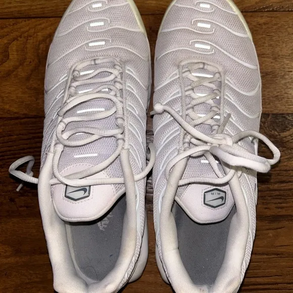 Men’s Nike Air Max Plus White Tennis Shoes • Size 12 • Good Condition No Box