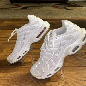 Men’s Nike Air Max Plus White Tennis Shoes • Size 12 • Good Condition No Box