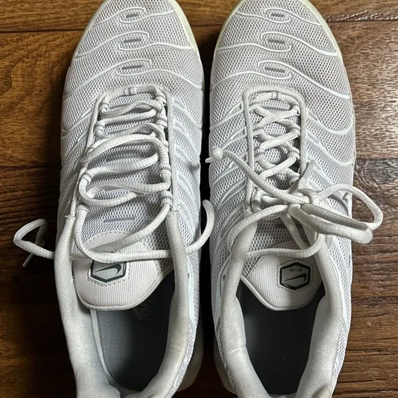 Men’s Nike Air Max Plus White Tennis Shoes • Size 12 • Good Condition No Box