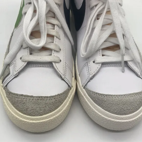 Men’s Nike Blazer Mid ‘77 White/Black/Green BQ6806-116 USED Sz 8.5