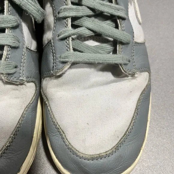 Men’s Nike Dunk Low Mica Green Athletic Shoes Size 11.5