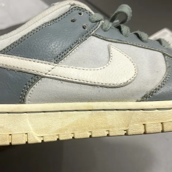 Men’s Nike Dunk Low Mica Green Athletic Shoes Size 11.5