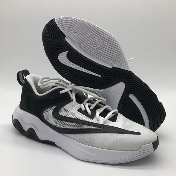 Men’s Nike Giannis Immortality 3 Black/White DZ7533-100 NWOB