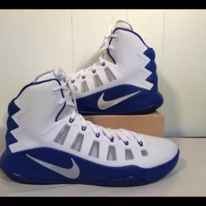 Men’s Nike Hyperdunk basketball shoe size 16.5
