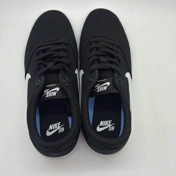 Men’s Nike SB CHARGE CNVS Black/White CD6279 002 New with box
