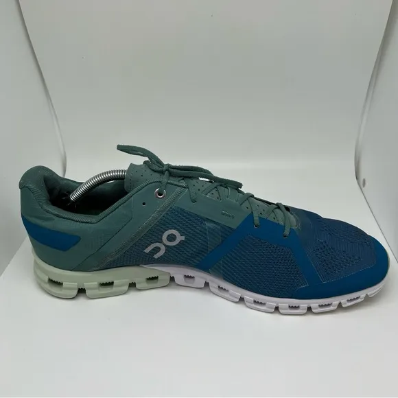 Men’s On Cloudflow Running Shoes Size 13