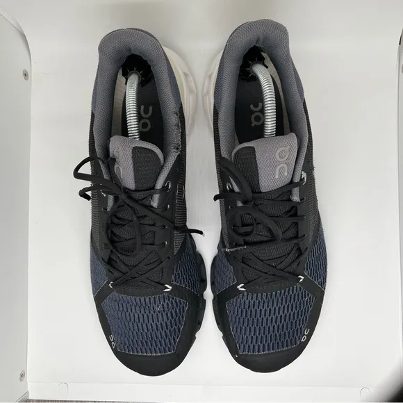 Men’s On Cloudflyer Running Shoes Size 11.5