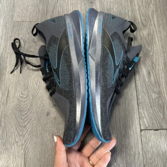 Men’s SAMPLE Brooks Levitate  5 Knit Gray  Blue  Running Shoes Size 9 Stealthfit
