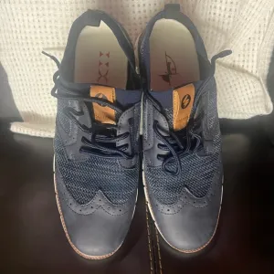 Men’s shoes size 43