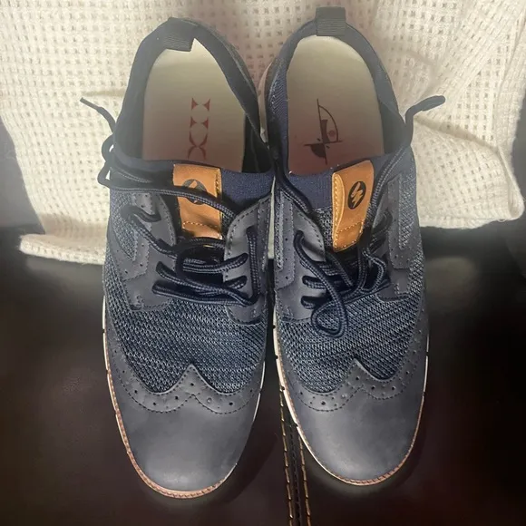 Men’s shoes size 43
