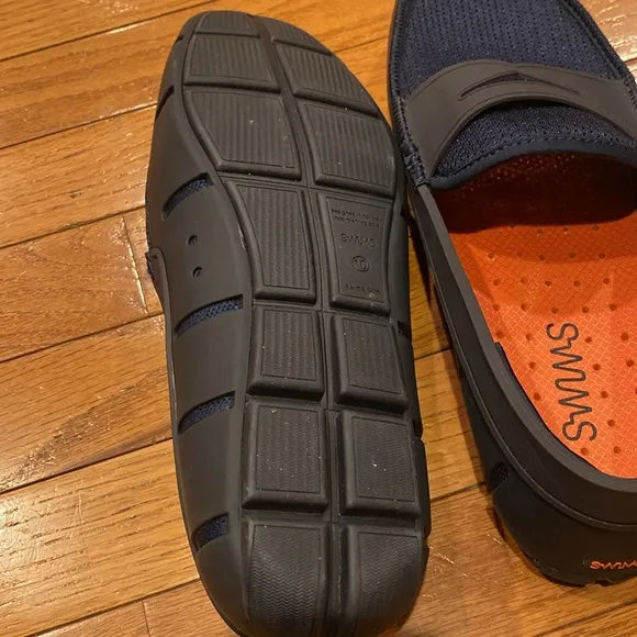 Men’s Swims Penny Loafer Sz 10.