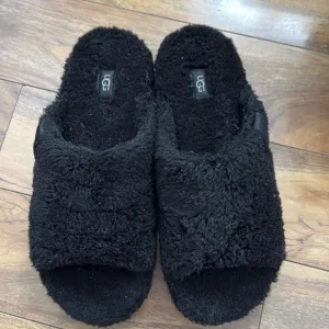 Men’s UGG Fluff Slides Shoes Size 12