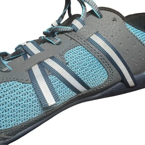 Mens Xero Prio athletic shoes size 9.5 women’s size 11 blue