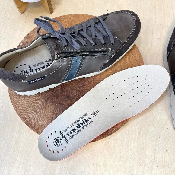 Mephisto | Kristof Leather Zippered Sneaker Taupe/Grey Size 10.5