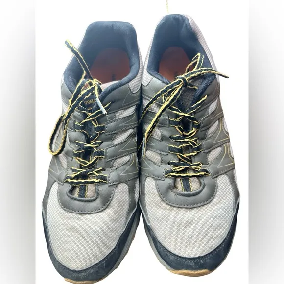 Merrell Men’s Shoes - Size Ten (Used - Great Condition) 🥾