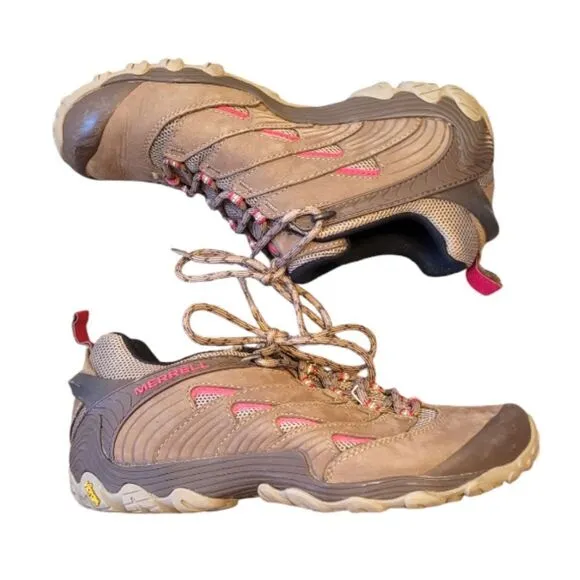 Merrell Women's Brown Chameleon 7 Lace Up Shoes