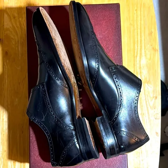 MEZLAN Men’s shoes (US Size 8M) Gorgeous looking black single monkstrap