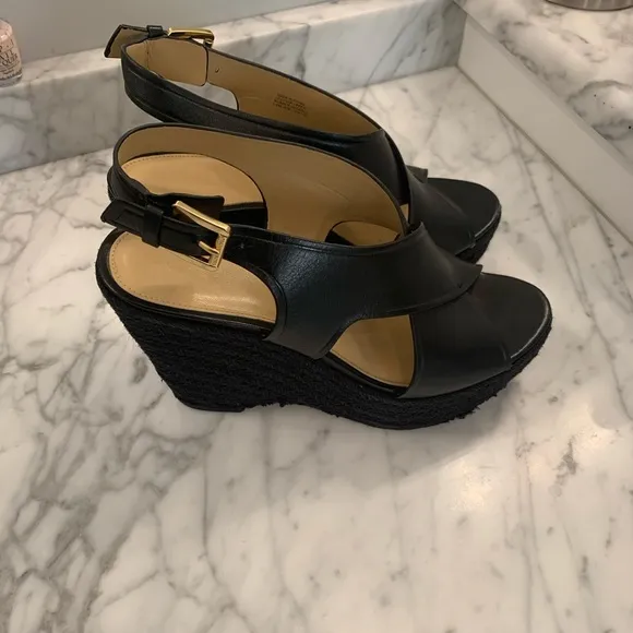 MICHAEL KORS Women’s Black Sandal Wedges size9.5