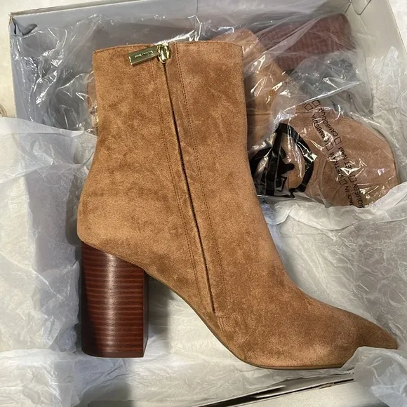 Michael Kors Women’s Hazel Flex Bootie- 9.5M