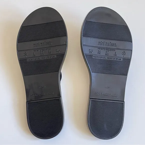 Mini Melissa Girl’s Spring Flip Flop - Black/White