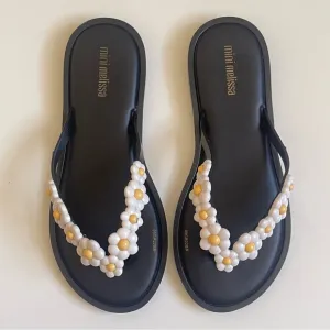 Mini Melissa Girl’s Spring Flip Flop - Black/White